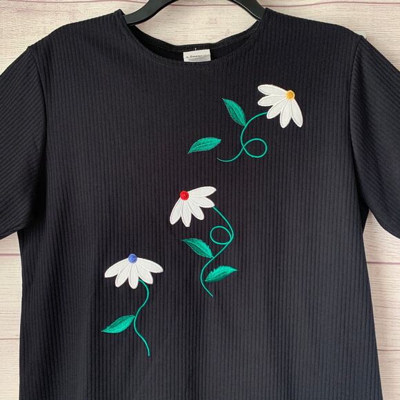 Links Vintage Black Ribbed Embroidered Daisy Flower Shirt Short Sleeve Size S - Picture 10 of 16